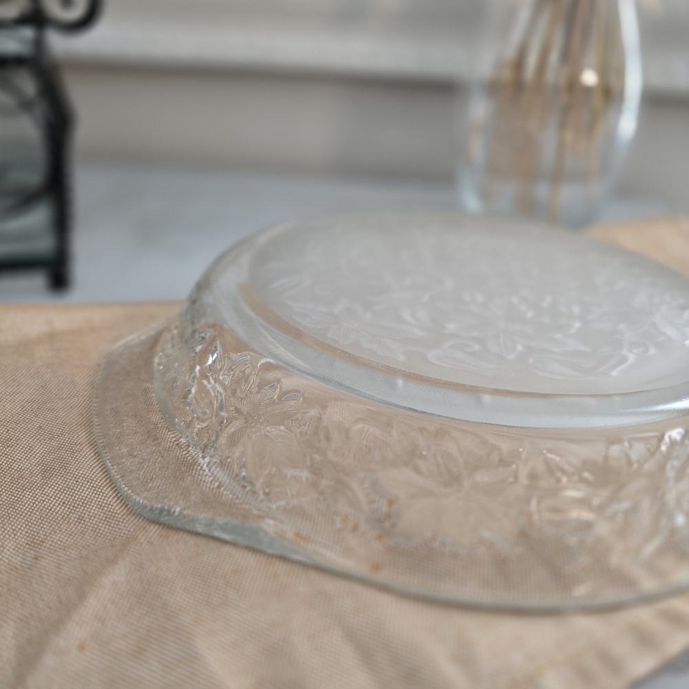 VTG Princess House Crystal Fantasia 9” Pie Plate #539 Poinsettia Glass Pie Plate - Picture 7 of 8